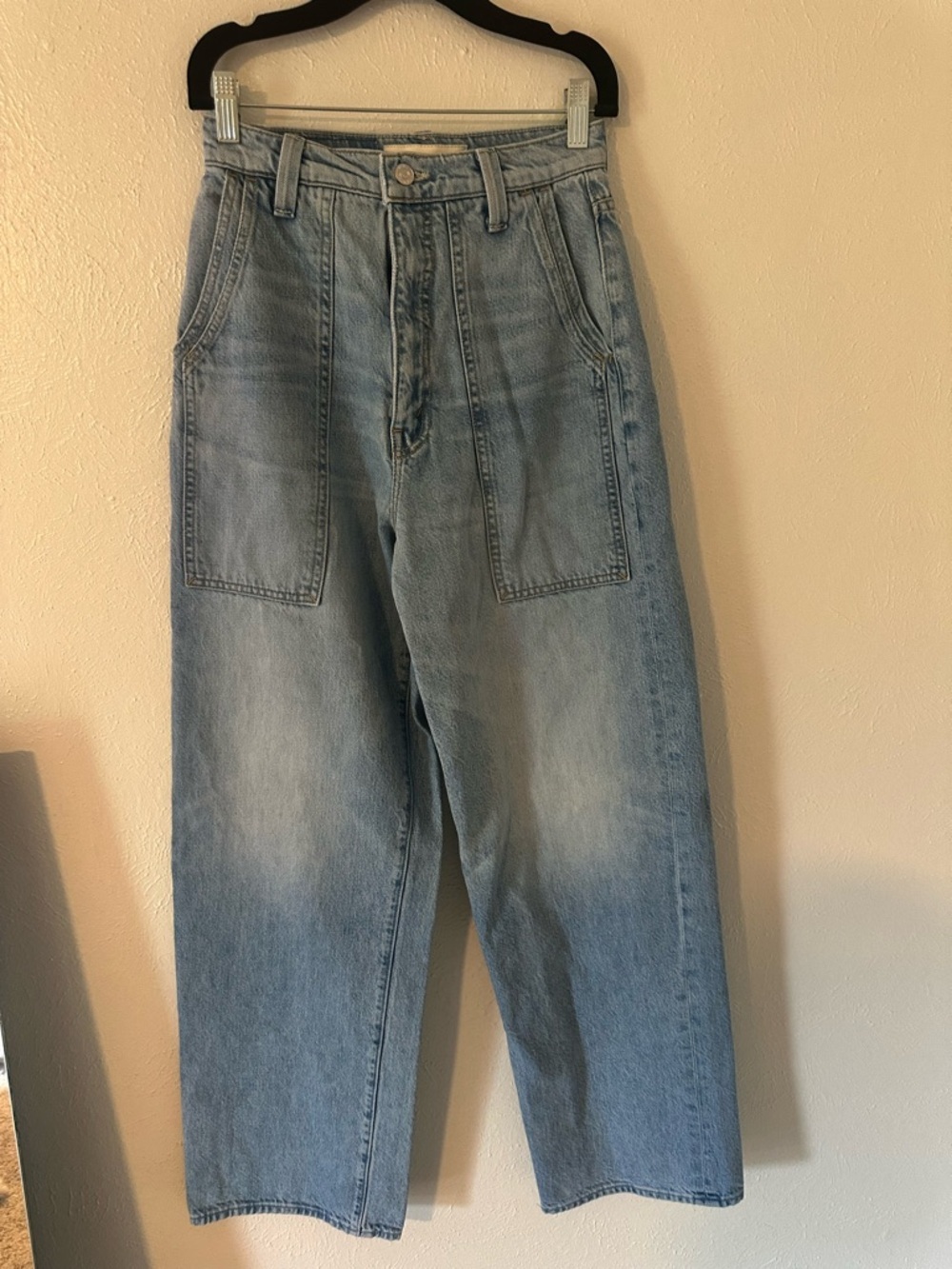 Mother The Quartet Breaker Skimp Jeans in I'm With The Band
Size 24​ - Picture 5 of 11
